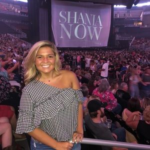 Meet your Posher, Lexi